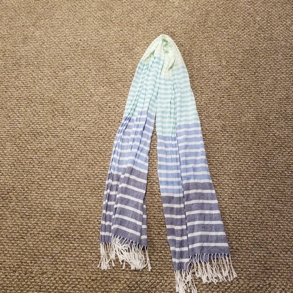 Pretty Spring Scarf - Picture 2 of 2